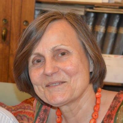 Dr. Elfriede Damalas